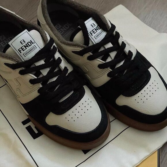 FENDI Match leather retro versatile fashion stitching us7 - Picture 2 of 6